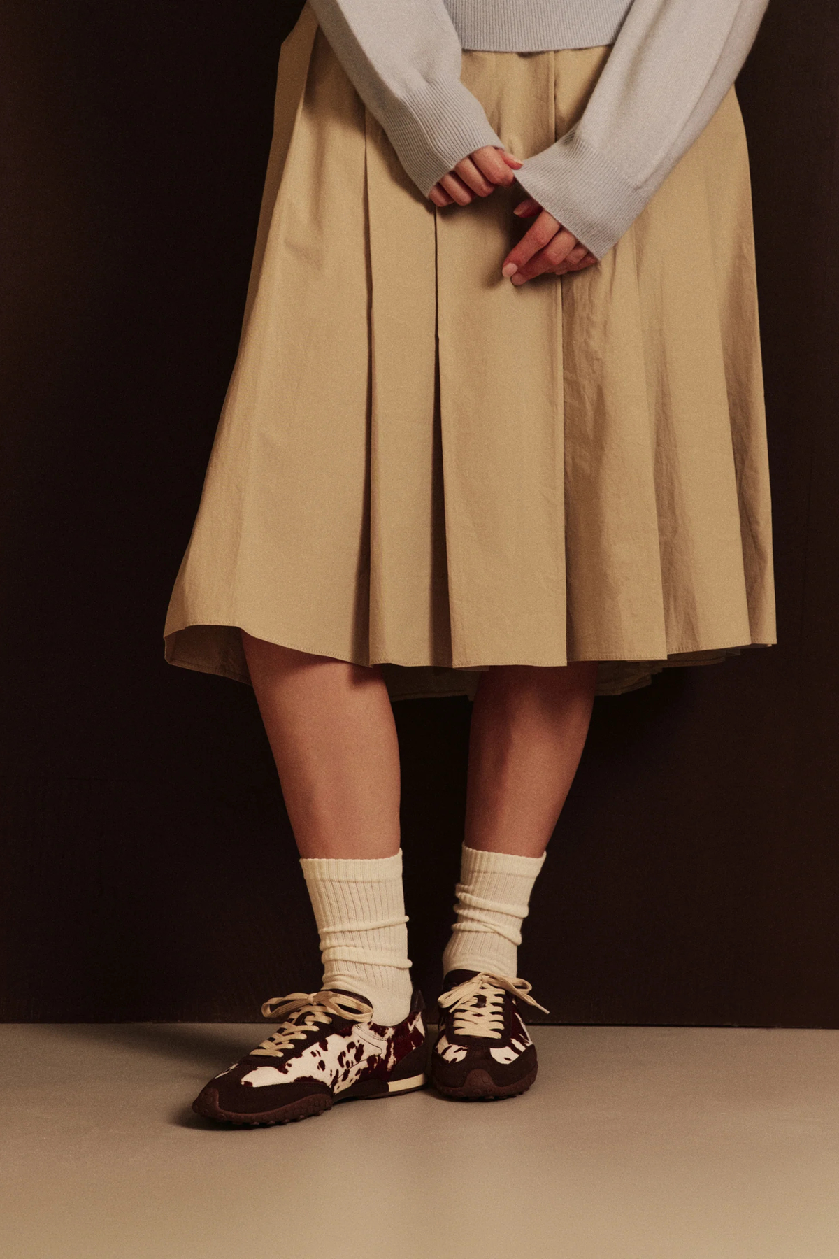 BRIDGE COW PRINT WOMEN SNEAKERS - BROWN