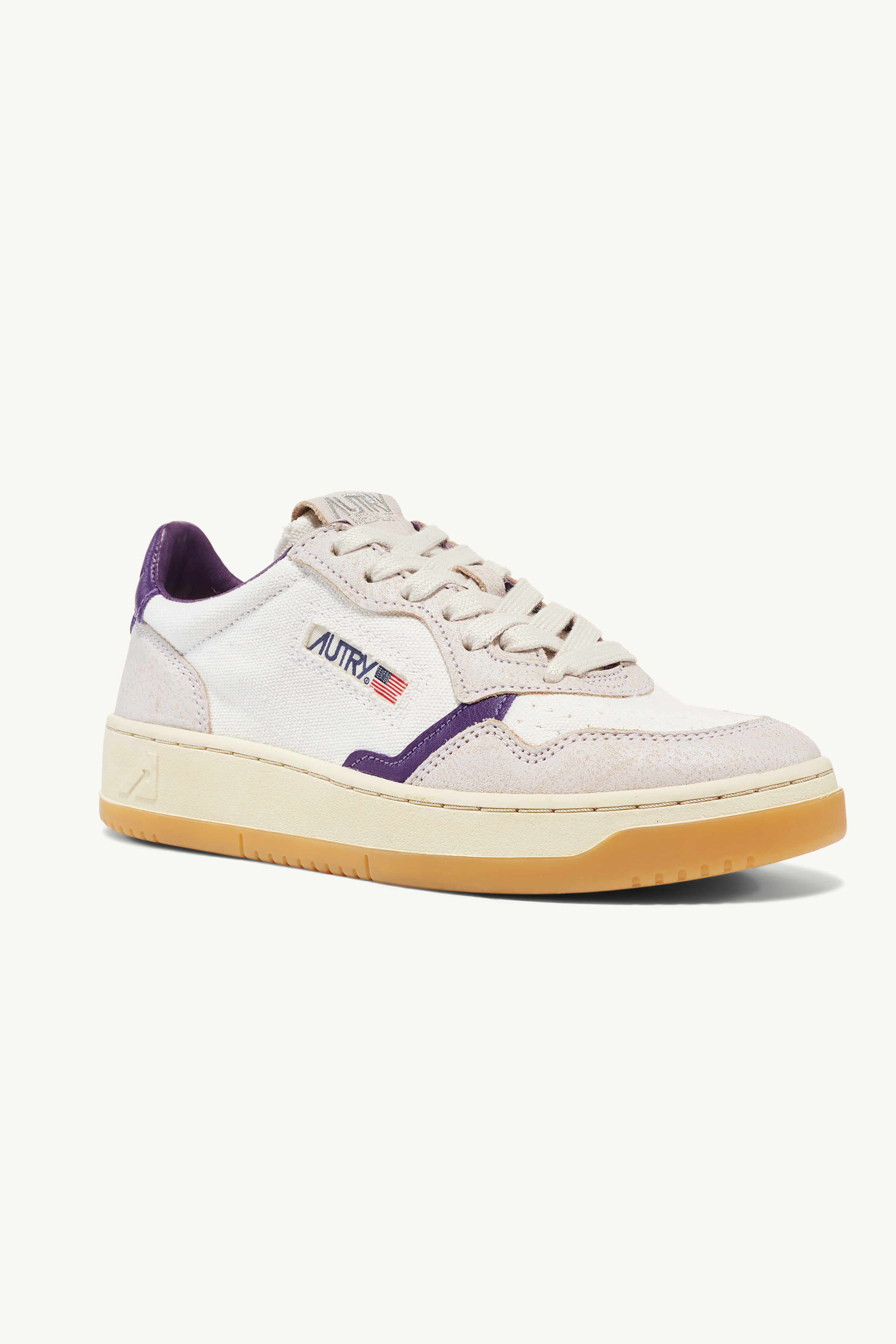 MEDALIST LOW SNEAKER - SAND WHITE/PURPLE