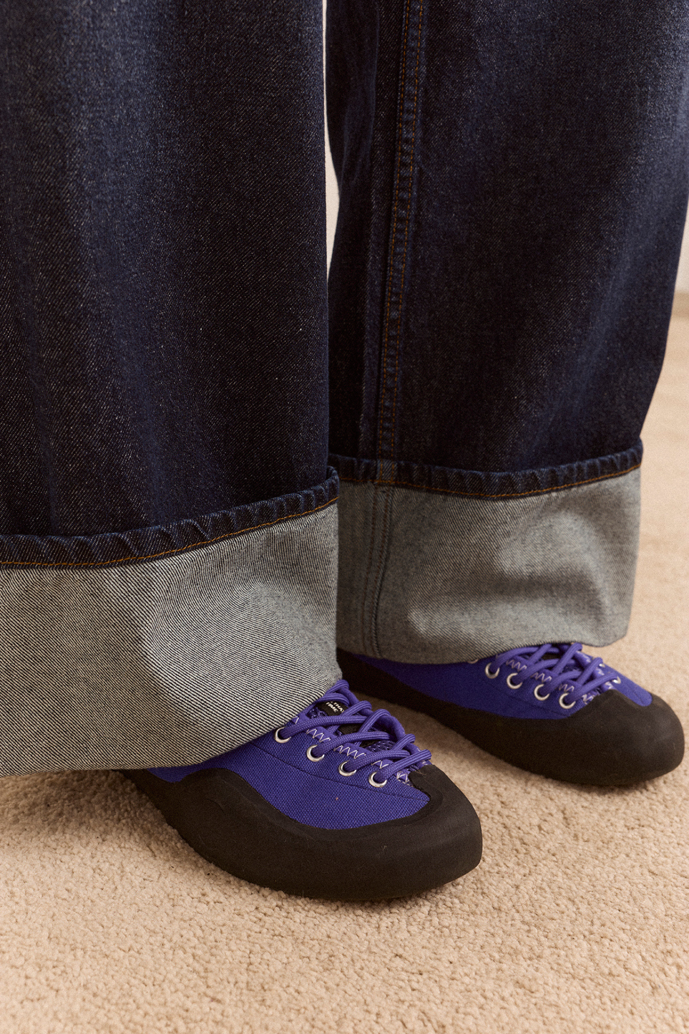 GIGI BAGGY WIDE TURN UP JEANS - INDIGO