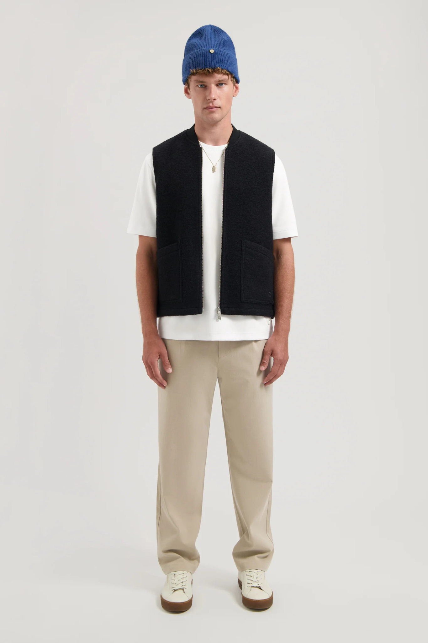 NILS GILET - BLACK