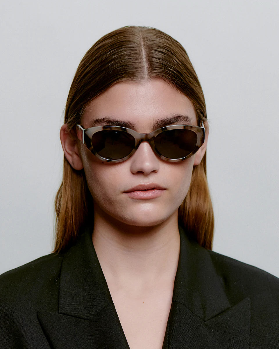 WINNIE SUNGLASSES - COOKIE DOUGH