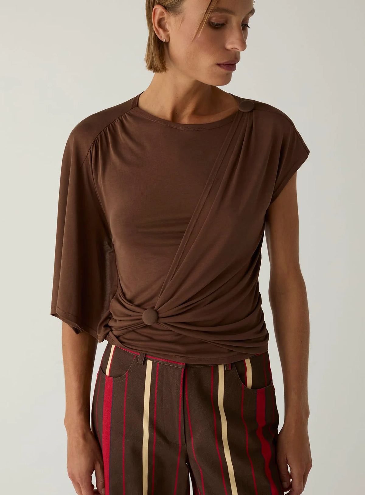 ALF ASYMMETRIC DRAPPED TOP - BROWN