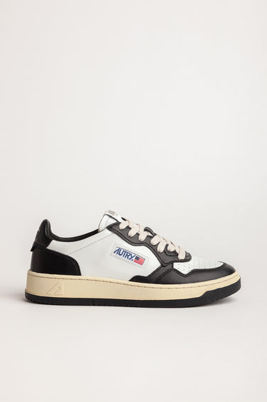 AULW-WB01 - MEDALIST LOW SNEAKERS IN TWO-TONE LEATHER COLOR WHITE AND BLACK