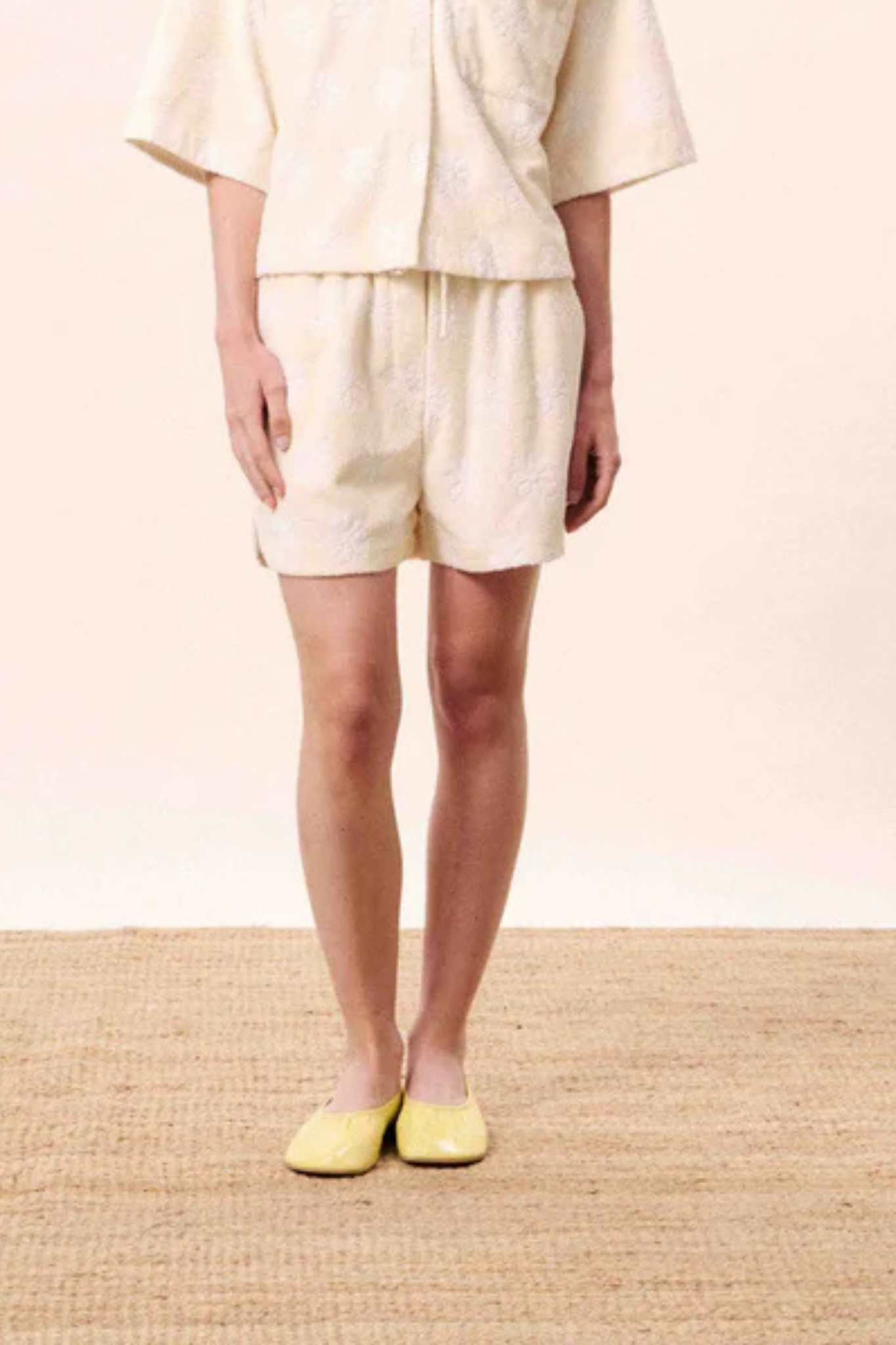 VAELIA SHORTS - CREME