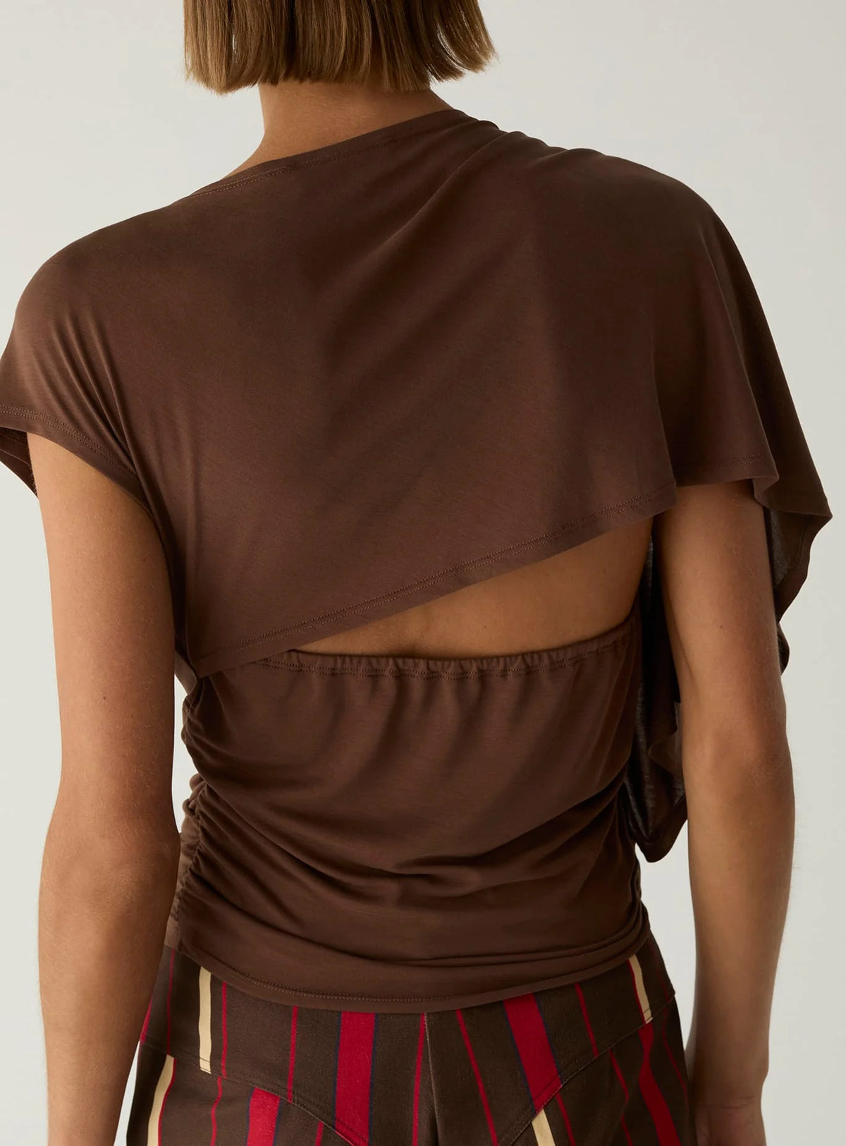 ALF ASYMMETRIC DRAPPED TOP - BROWN