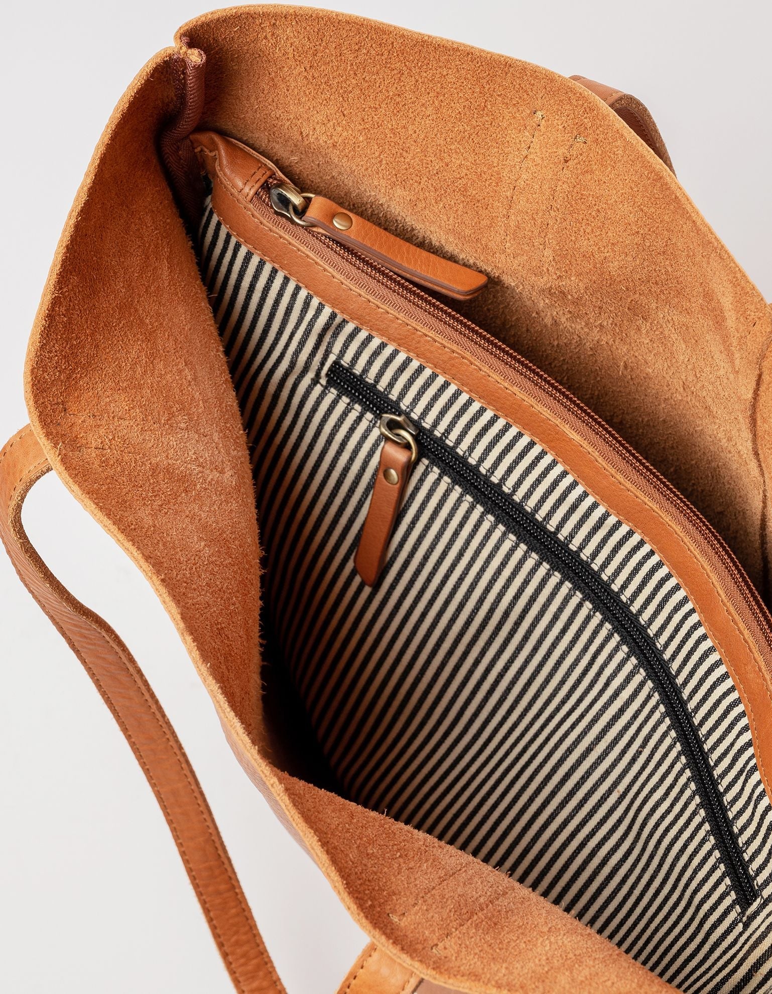 GEORGIA SOFT GRAIN LEATHER