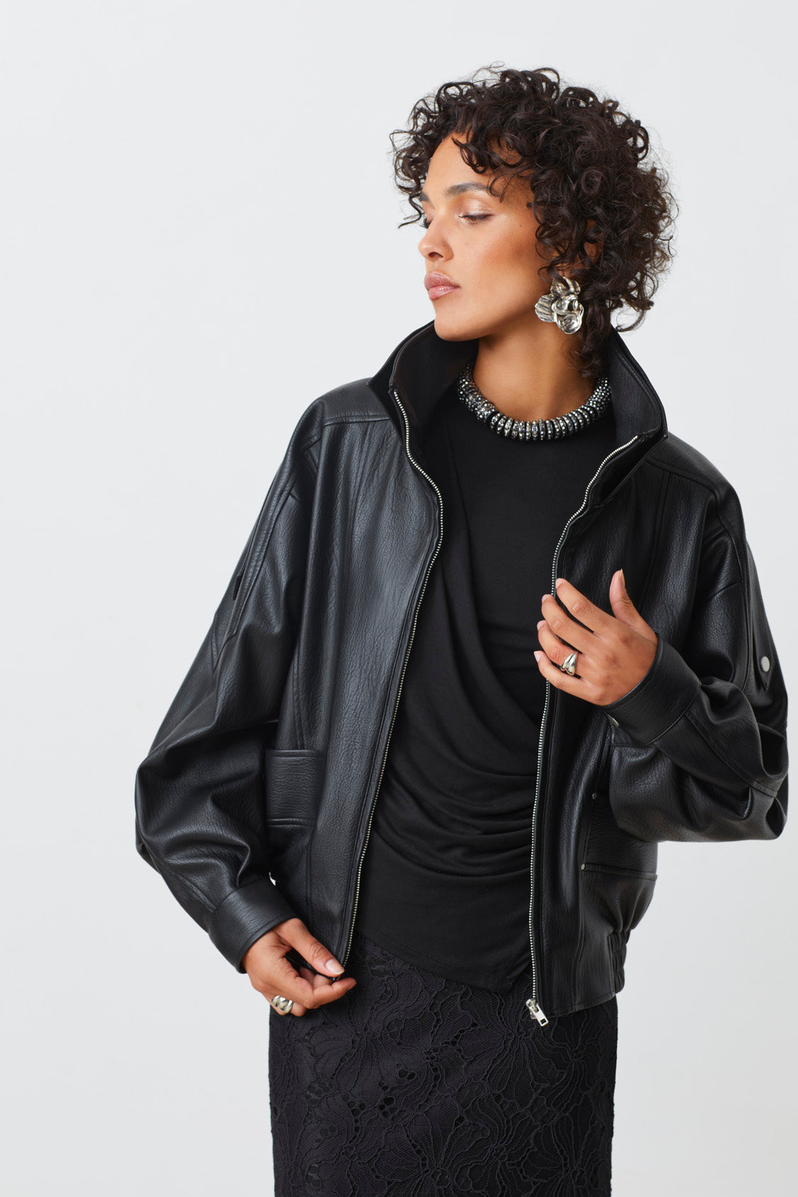 EARLY JACKET - BLACK