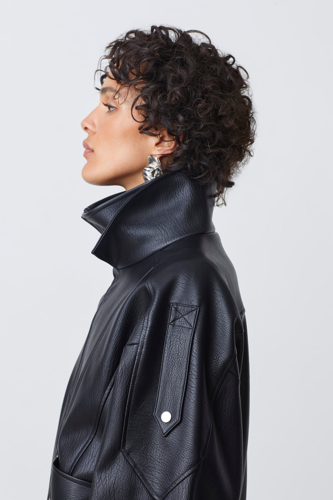 EARLY JACKET - BLACK