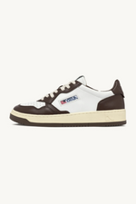 AULM-WB01 - MEDALIST LOW SNEAKERS IN TWO-TONE LEATHER COLOR WHITE AND CHESTNUT