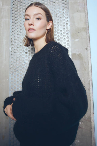 JAZZLYN KNIT - BLACK